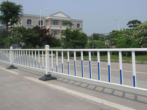 簡單介紹鋅鋼道路護欄